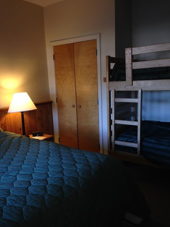 Club Wyndham Smugglers' Notch Vermont Jeffersonville Room photo